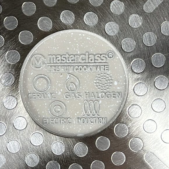 Masterclass Premium Cookware Collection 9.5" 2.6 qt Low Casserole Pot Pan NEW - Picture 9 of 9